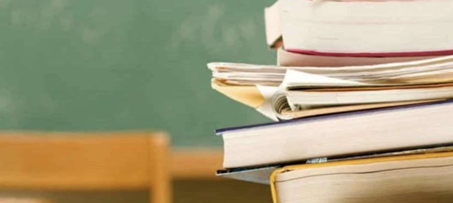 Libri scolastici in 24 ore a casa, l'iter da seguire per risparmiare tempo e denaro