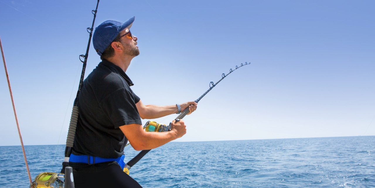 Pesca In Mare Con Lombrico Di Terra