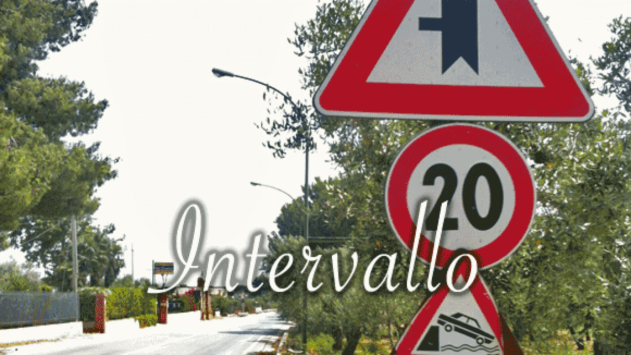 Preannuncia Lo Sbocco Su Un Ponte Mobile