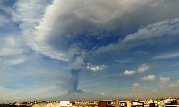 etna eruzione dicembre 2015