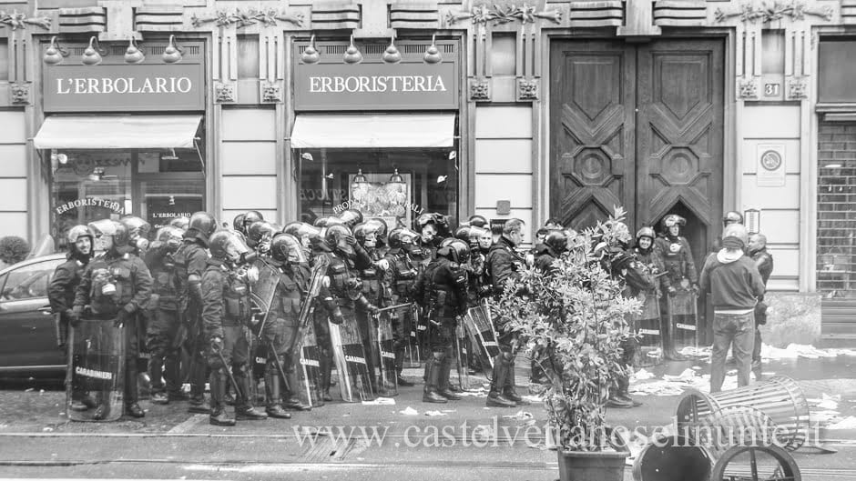 foto-expo-milano-black-bloc-1588