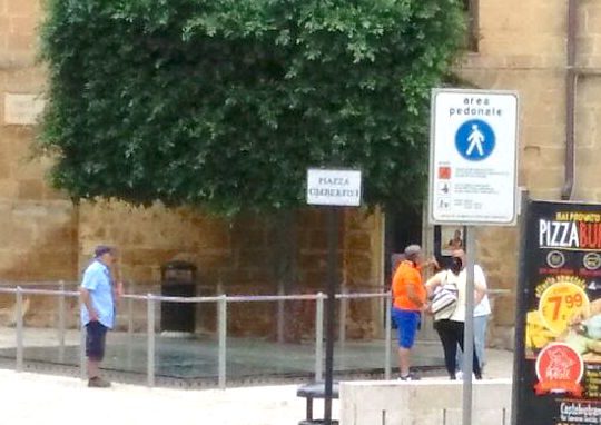 uomo incatenato comune